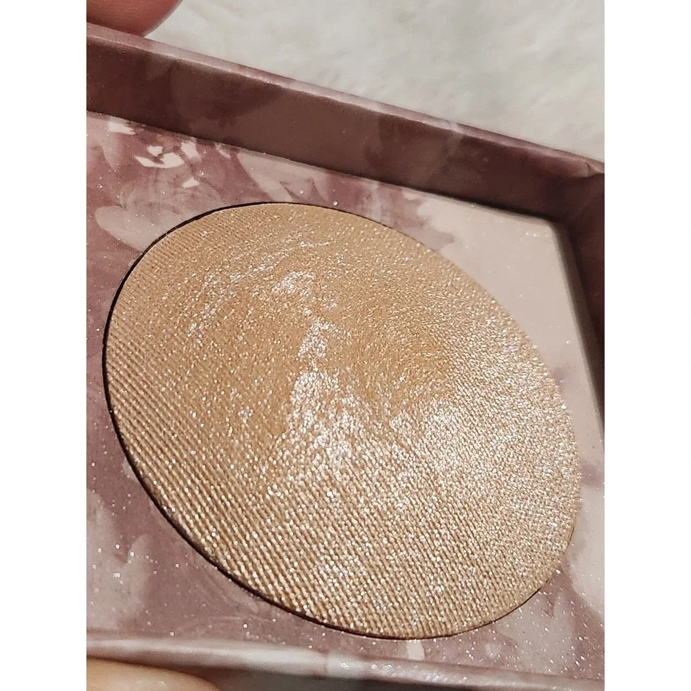 Urban Decay Naked Illuminated Face & Body Powder Luminous FULL SIZE RARE